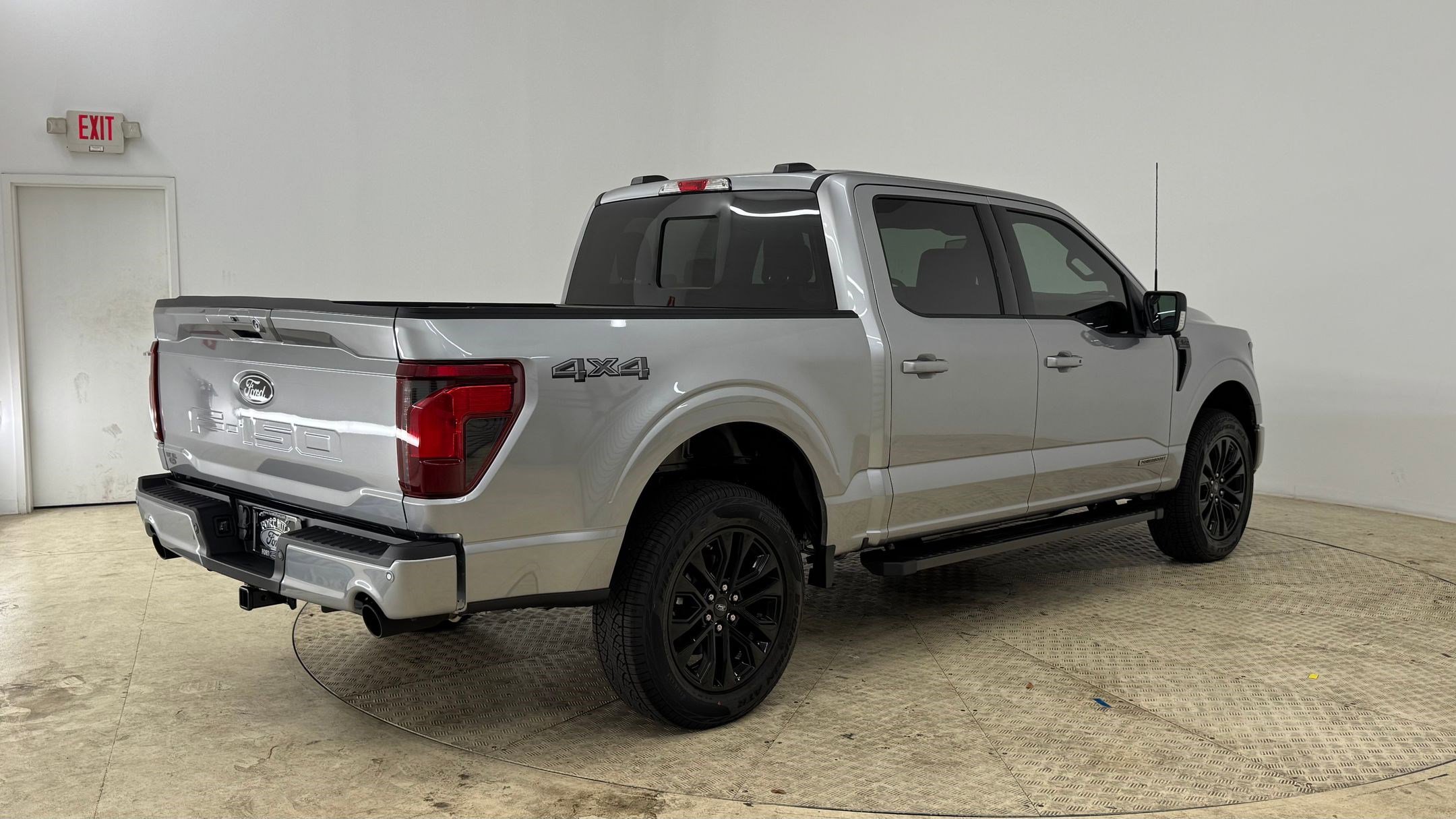 New 2025 Ford F150 XLT w/ Equipment Group 303A High image 9