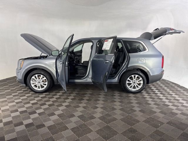 Used 2020 Kia Telluride LX image 11