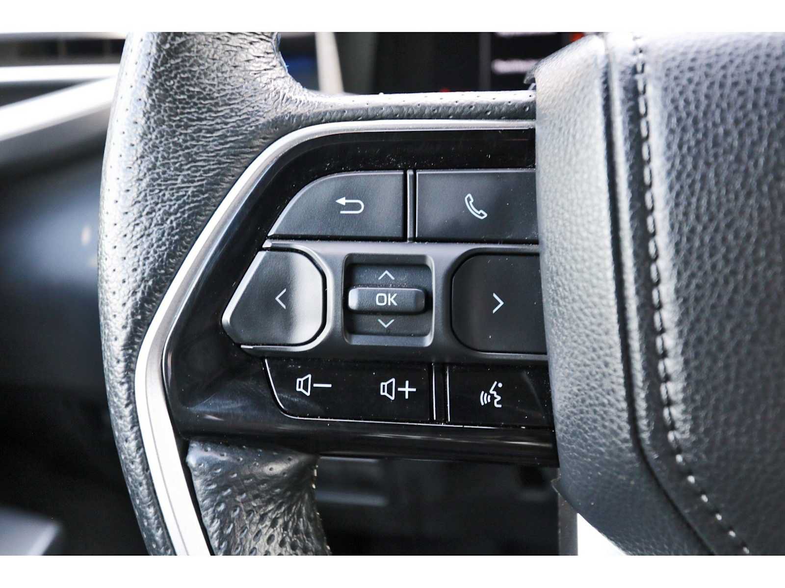 Used 2023 Toyota Tundra Platinum AWD/4WD image 15