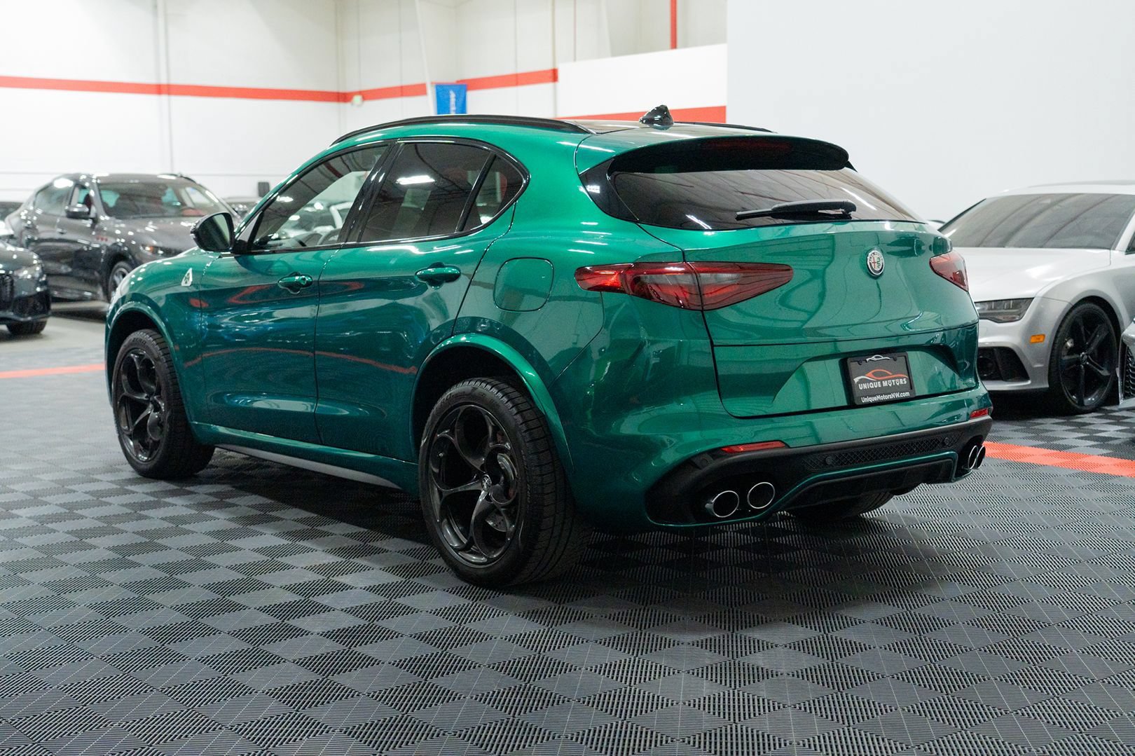 Used 2022 Alfa Romeo Stelvio Quadrifoglio w/ Active Assist Plus Package AWD/4WD image 4