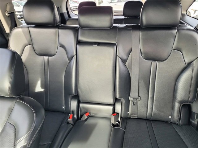 Used 2024 Kia Sorento S w/ Panoramic Sunroof Package image 11