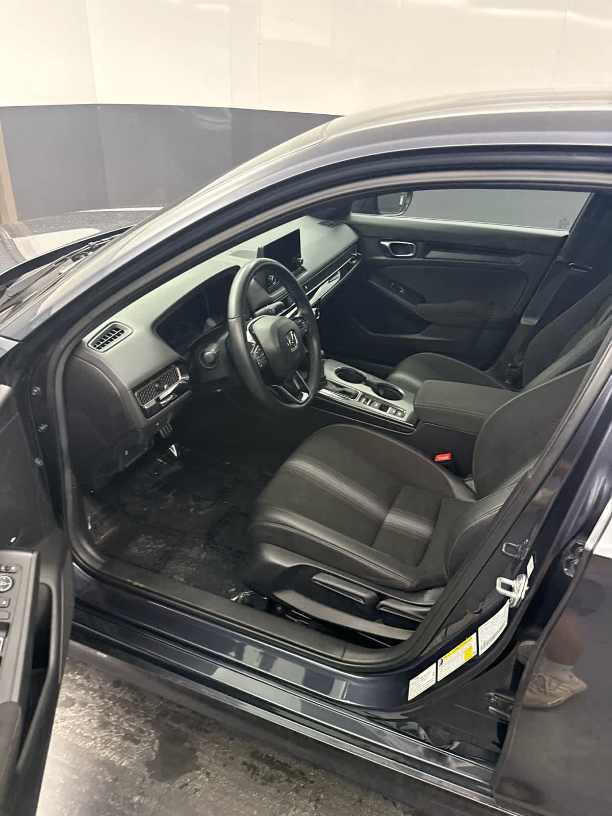 Used 2025 Honda Civic Sport image 65