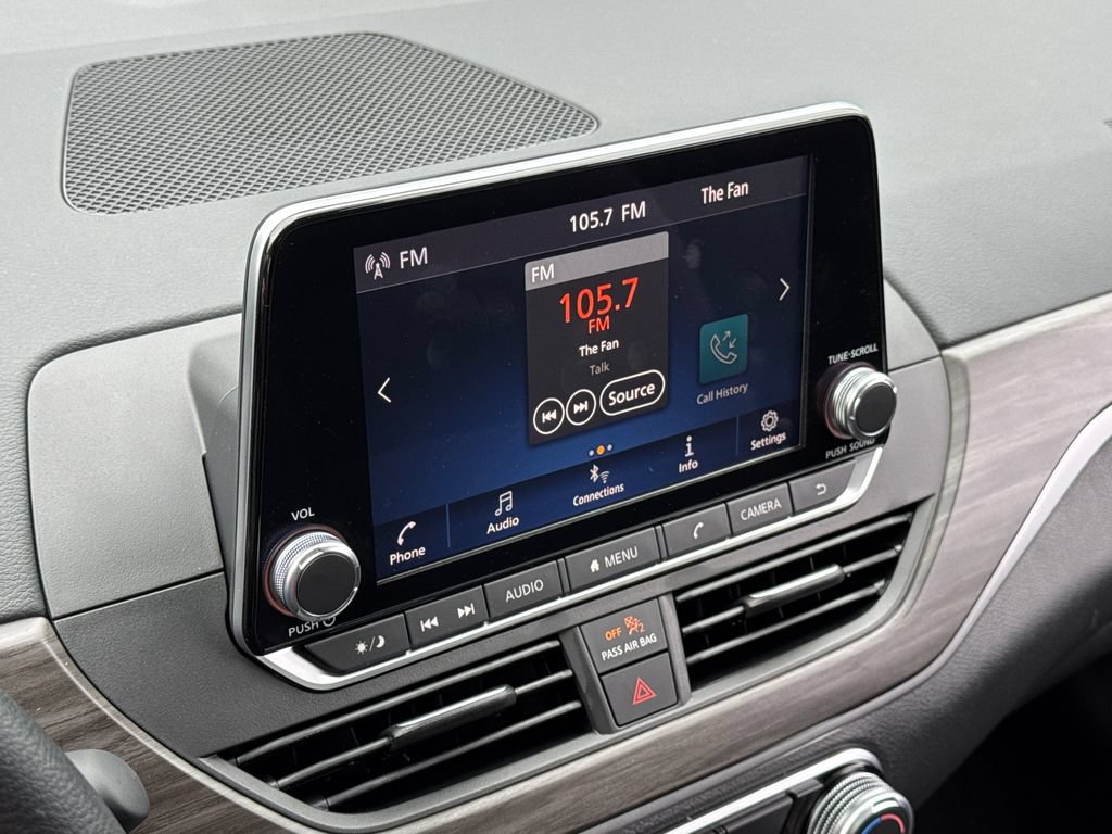 New 2026 Nissan Altima 2.5 SV FWD image 11