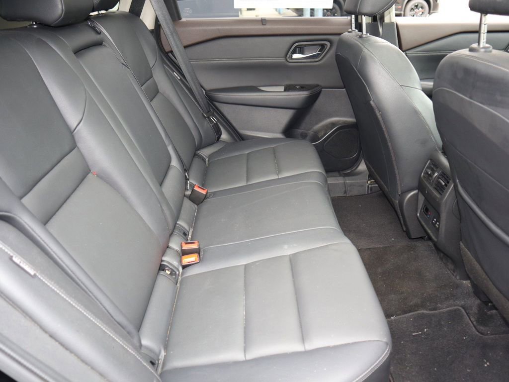 Certified 2023 Nissan Rogue SL w/ SL Premium Package image 24