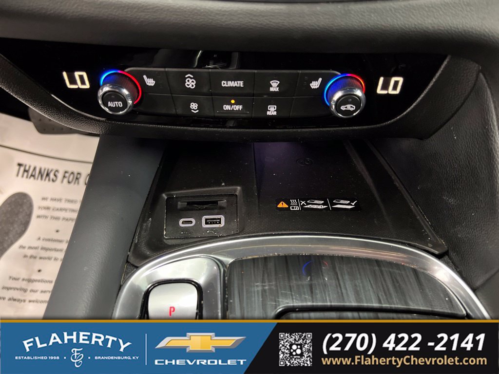 Used 2024 Buick Enclave Essence w/ Experience Buick Package FWD image 30