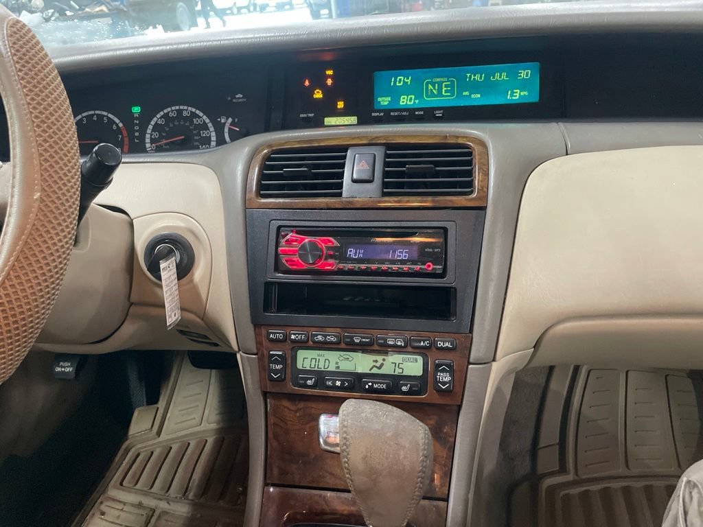 Used 2002 Toyota Avalon XL FWD image 11