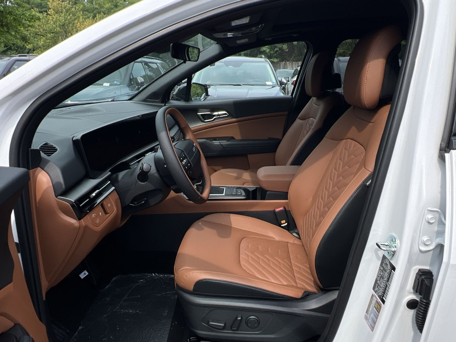 New 2026 Kia Sportage X-Line w/ X-Line Technology Package AWD/4WD image 18