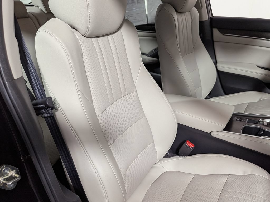 Used 2018 Honda Accord EX-L image 24