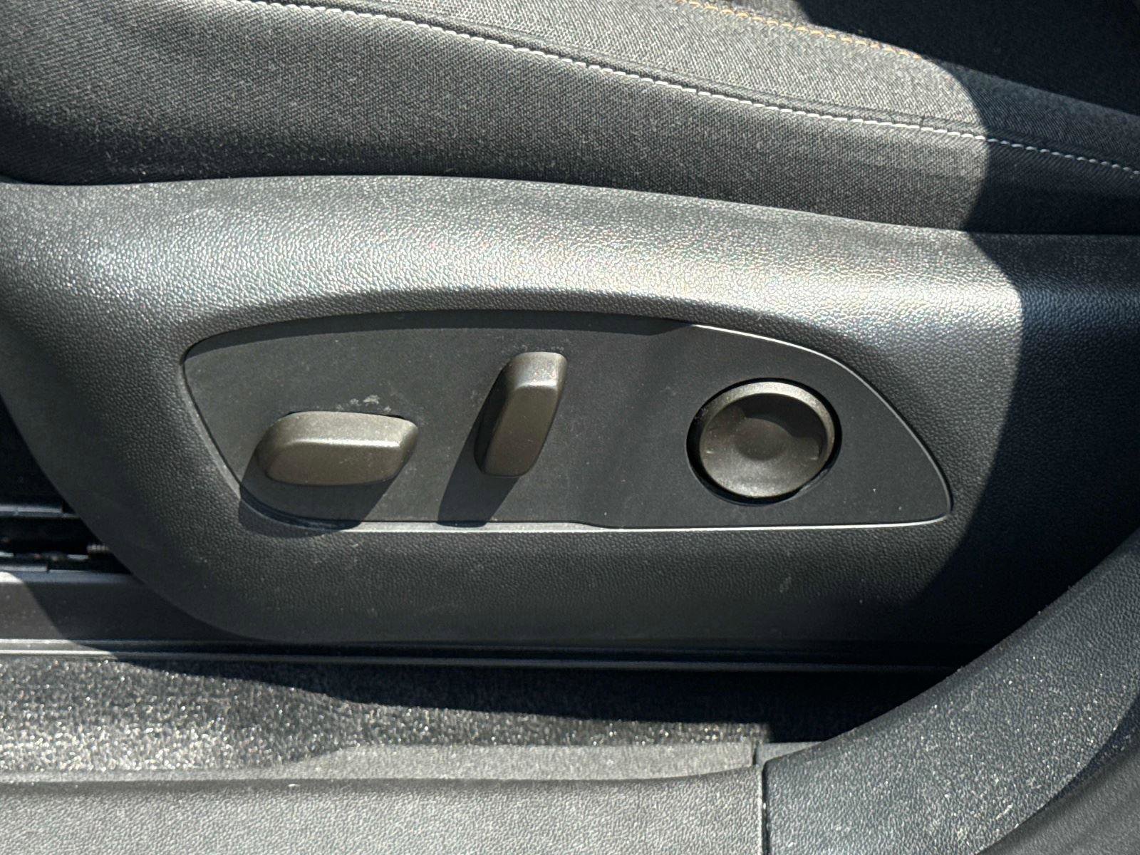 Certified 2024 Honda Prologue EX image 19