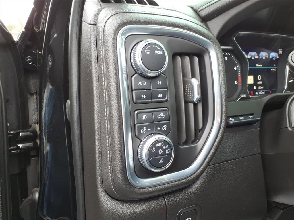 Used 2023 GMC Sierra 2500 Denali w/ Denali Black Diamond Edition image 15