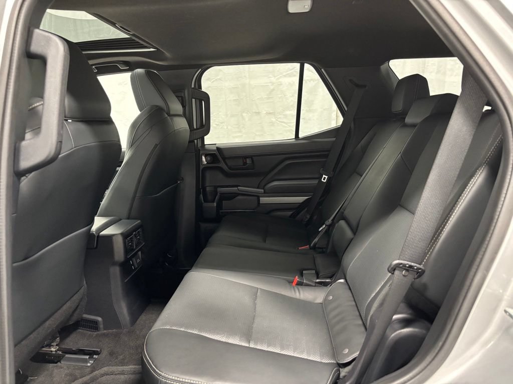 Used 2026 Toyota 4Runner TRD Off-Road Premium AWD/4WD image 48