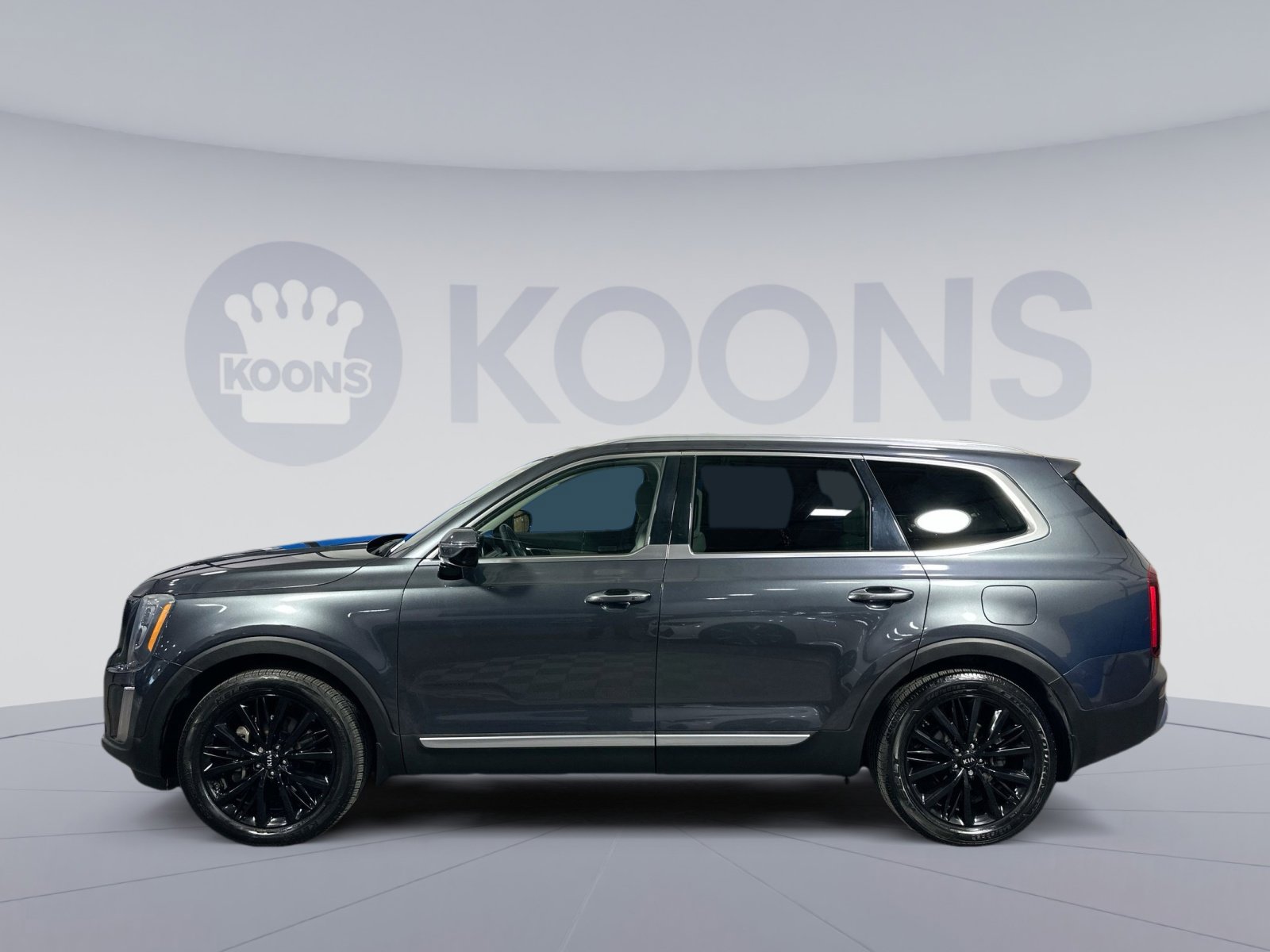 Used 2021 Kia Telluride SX w/ Towing Package image 2