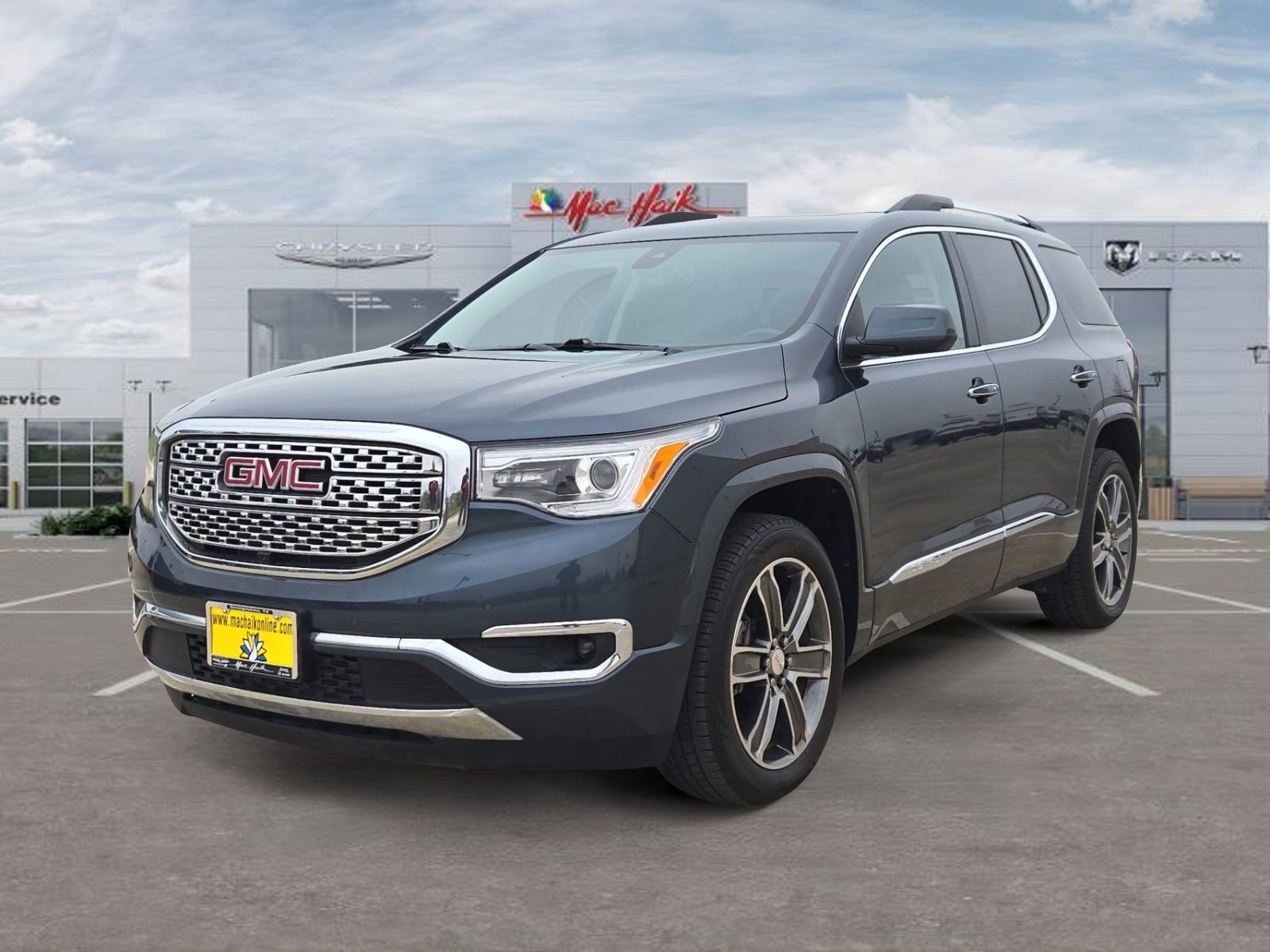 Used 2019 GMC Acadia Denali w/ Technology Package image 1
