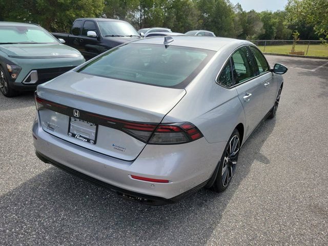 Used 2024 Honda Accord Touring image 10
