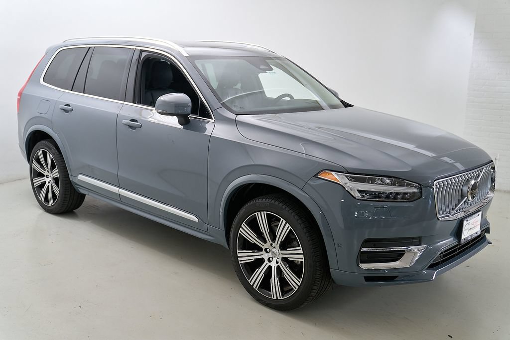 Certified 2023 Volvo XC90 B6 Ultimate w/ Protection Package AWD/4WD image 4