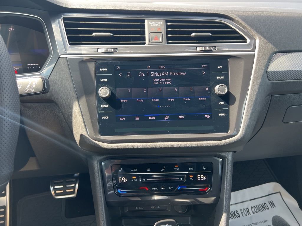 Certified 2024 Volkswagen Tiguan SE R-Line FWD image 21