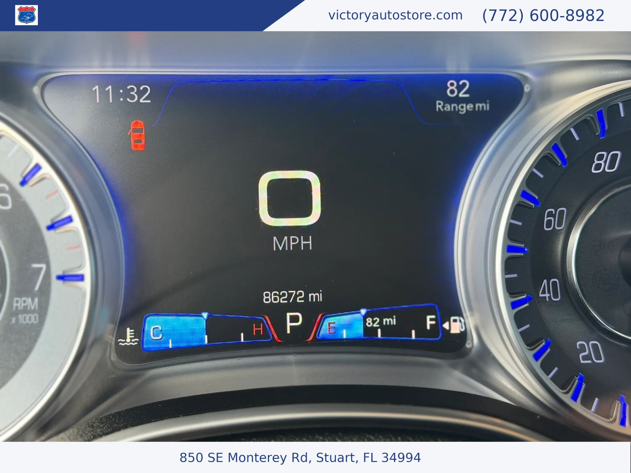 Used 2017 Chrysler 300 Limited AWD/4WD image 22