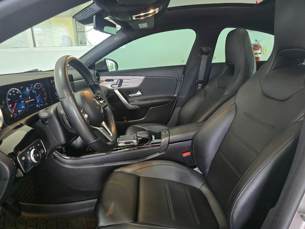 Used 2020 Mercedes-Benz CLA 250 4MATIC image 21
