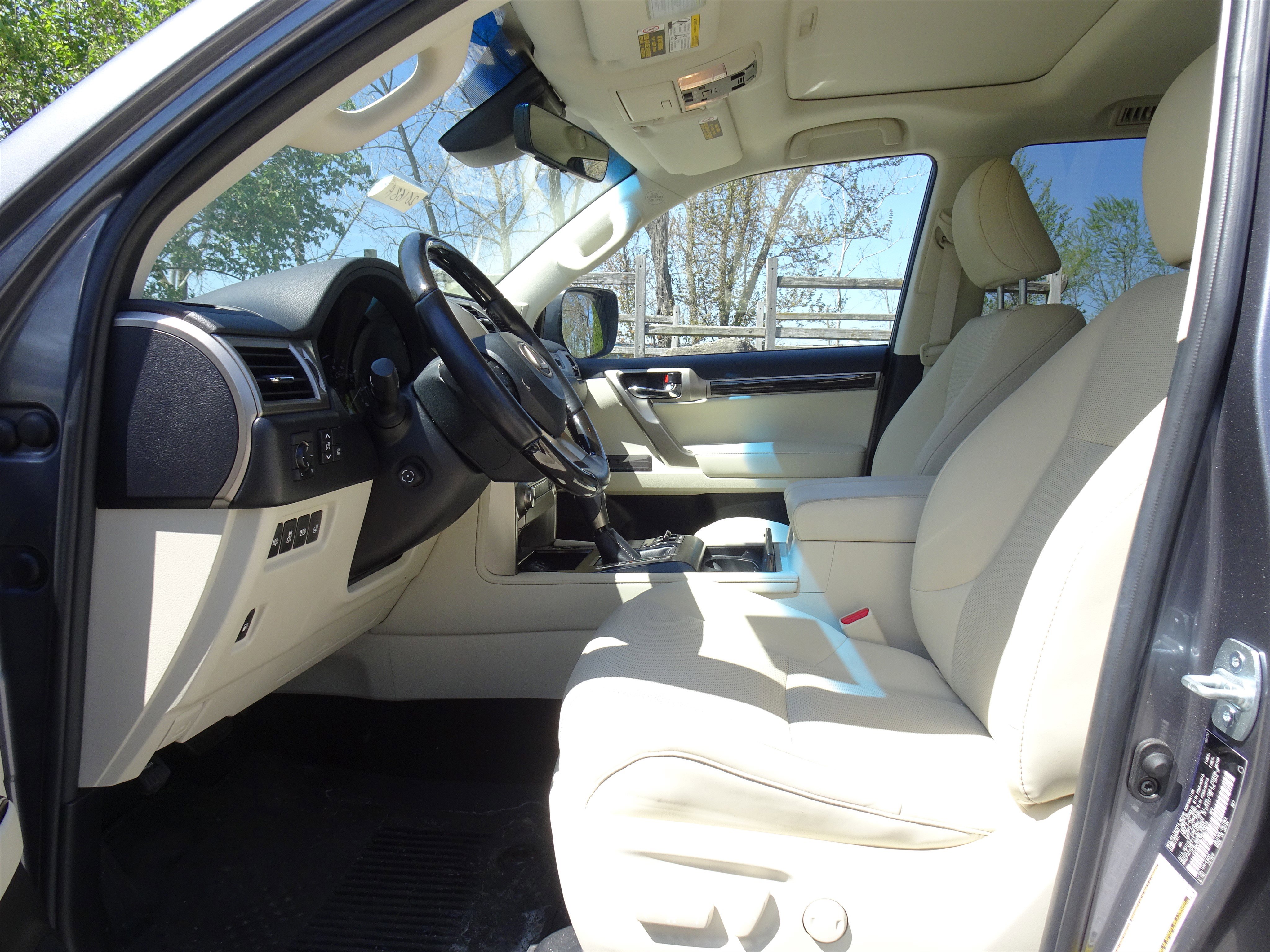 Used 2021 Lexus GX 460 Premium w/ Premium Package image 8