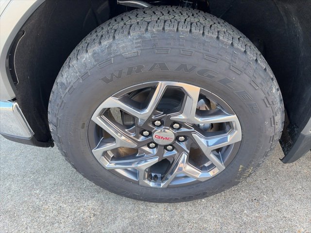 New 2026 GMC Sierra 1500 SLT w/ SLT Premium Plus Package image 10