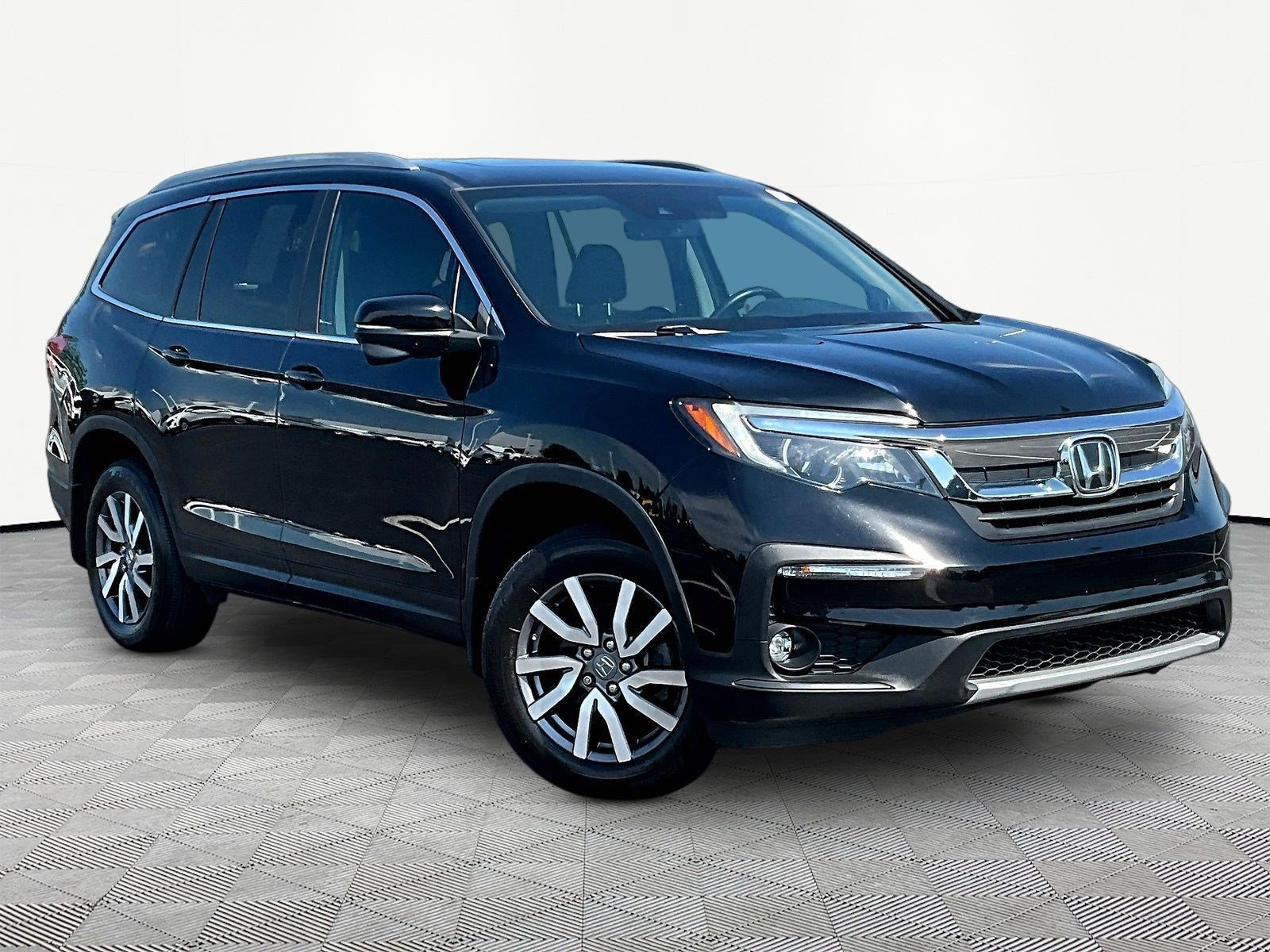 Used 2022 Honda Pilot Black Edition image 3