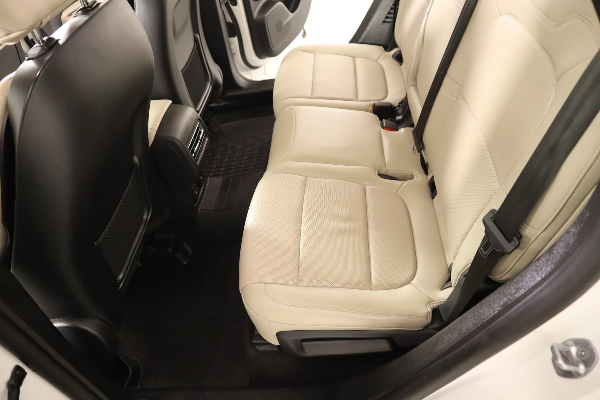 Used 2025 Lincoln Corsair Reserve image 13