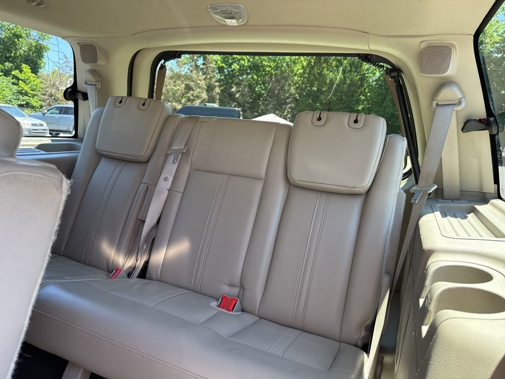 Used 2016 Lincoln Navigator Select AWD/4WD image 48