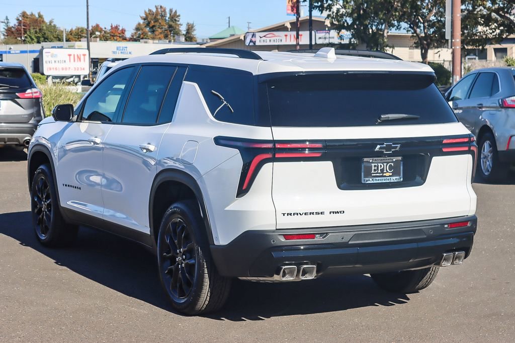 New 2026 Chevrolet Traverse LT w/ Enhanced Driving Package image 2