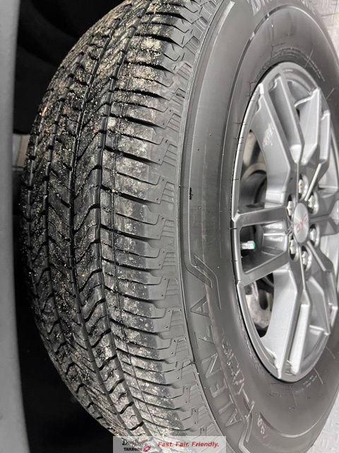 Used 2025 GMC Acadia Elevation FWD image 21
