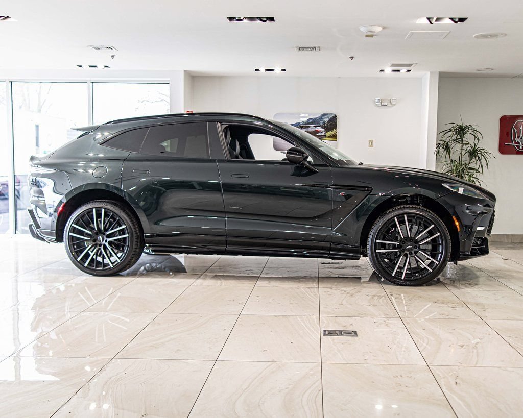New 2026 Aston Martin DBX 707 AWD/4WD image 9