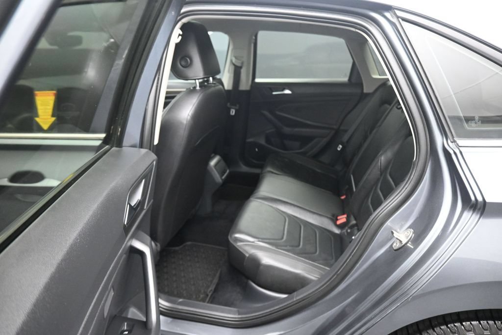Used 2020 Volkswagen Jetta SEL Premium FWD image 32