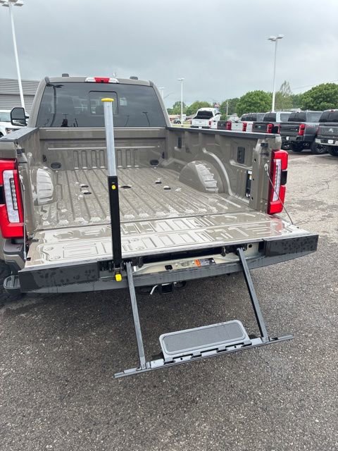 Used 2026 Ford F450 Platinum image 15