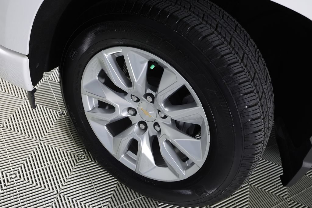 Used 2025 Chevrolet Silverado 1500 Custom RWD image 35