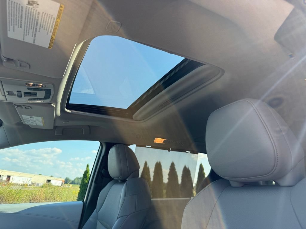 Certified 2026 Toyota Sienna XLE AWD/4WD image 32