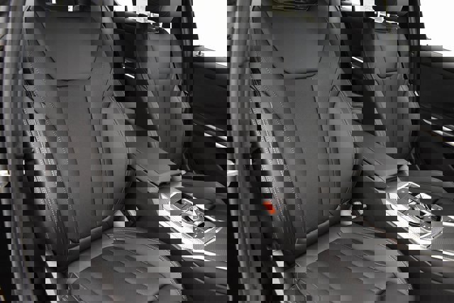 New 2026 BMW 330i xDrive xDrive w/ Convenience Package image 6