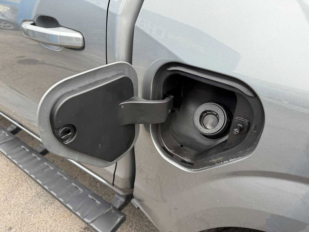 Used 2026 Chevrolet Colorado Z71 image 24