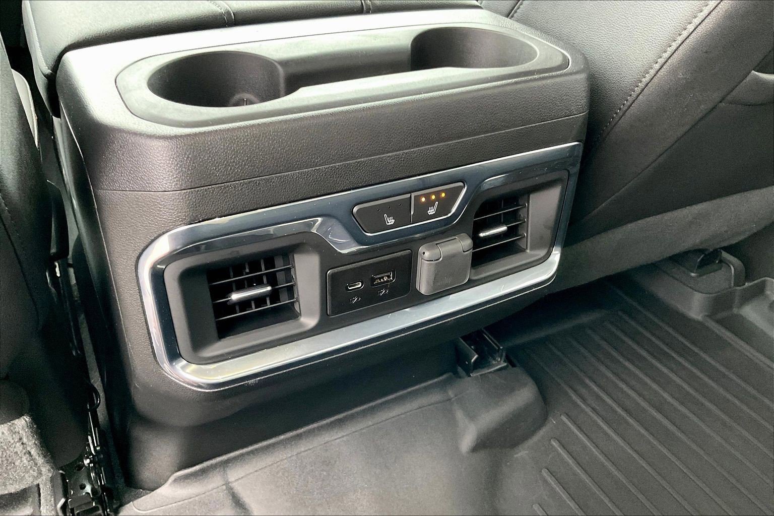 Used 2022 Chevrolet Silverado 2500 LTZ w/ LTZ Plus Package image 35