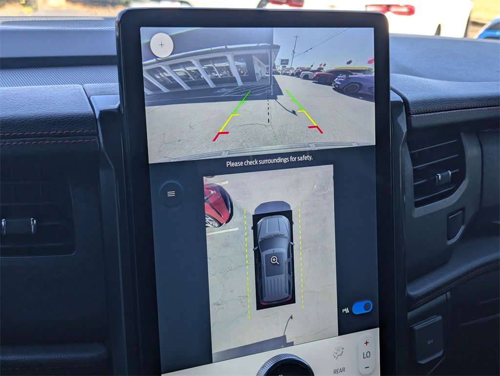 Used 2022 Ford Expedition Max Limited image 16