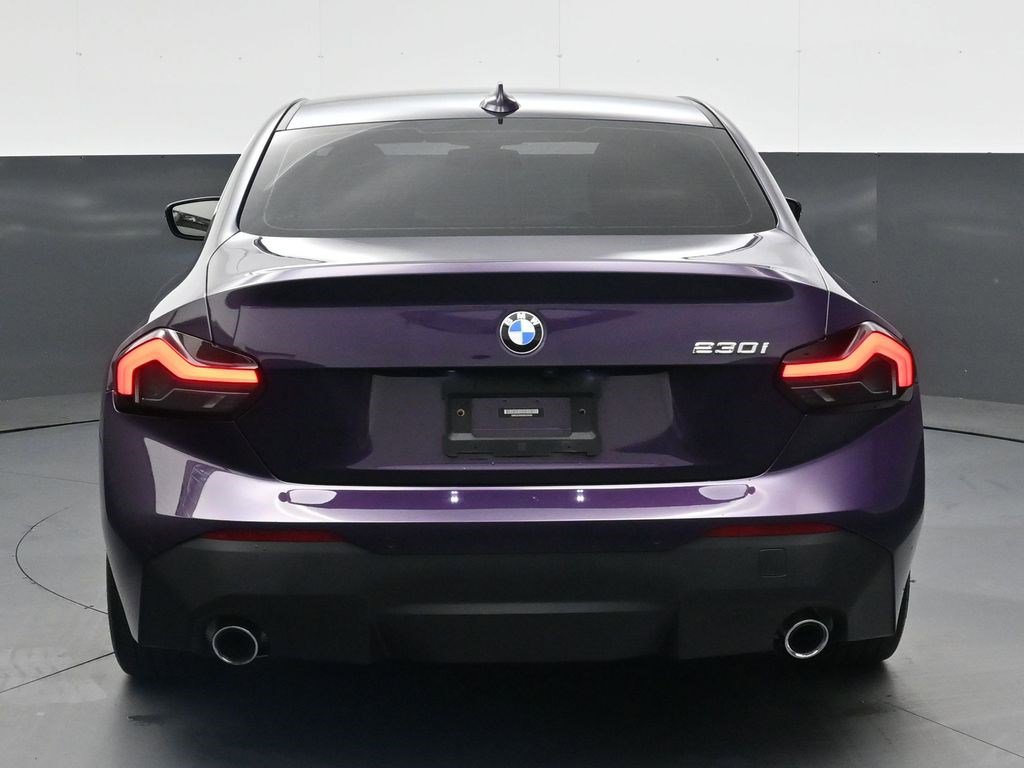 Used 2022 BMW 230i Coupe w/ Premium Package 2 RWD image 5