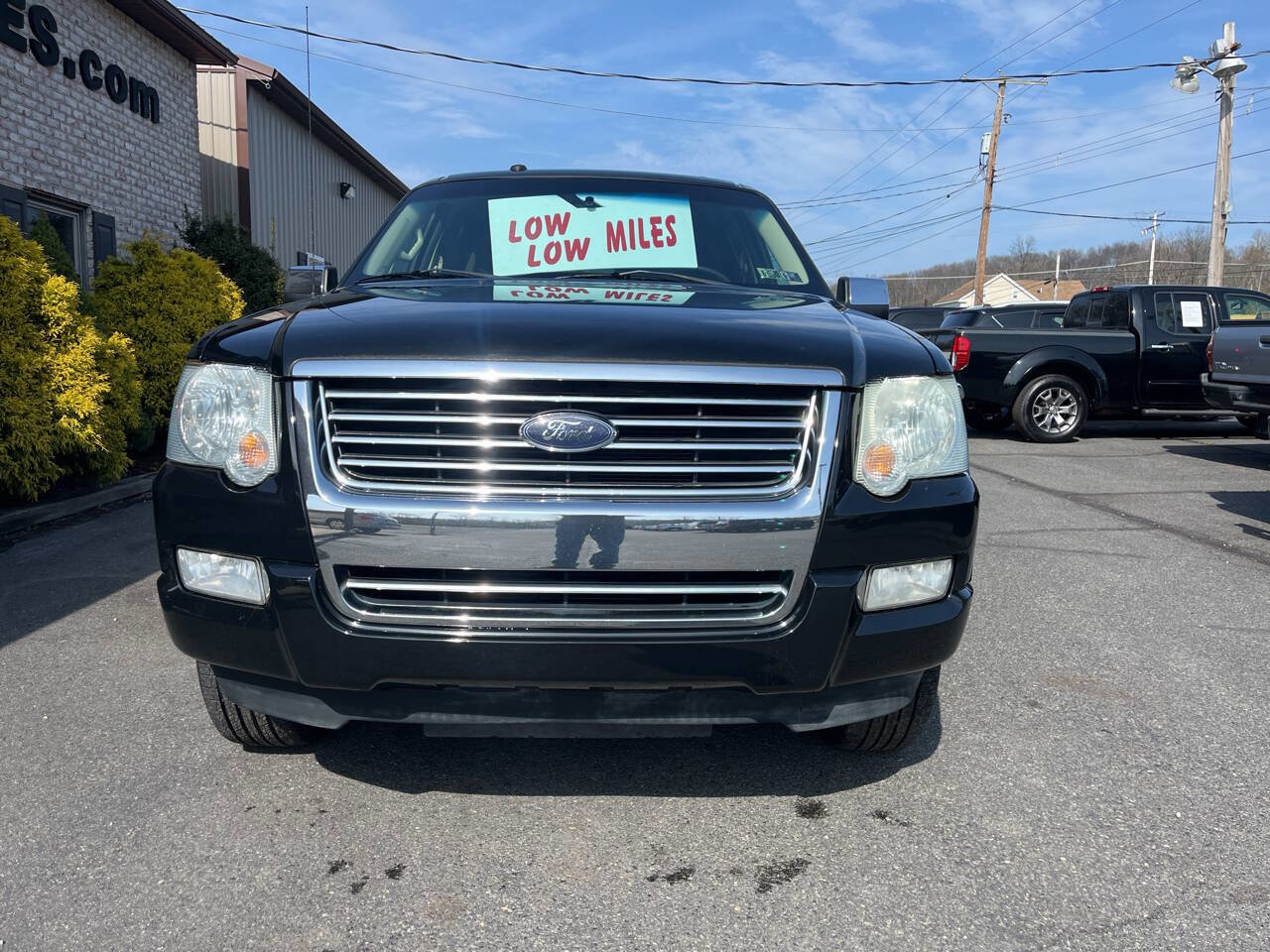 Used 2010 Ford Explorer Limited image 3