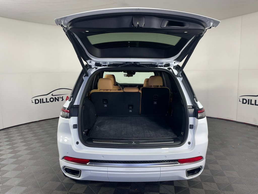 Used 2025 Jeep Grand Cherokee Summit image 6