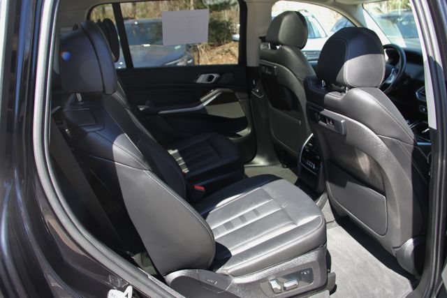 Used 2019 BMW X7 xDrive40i w/ Cold Weather Package AWD/4WD image 41