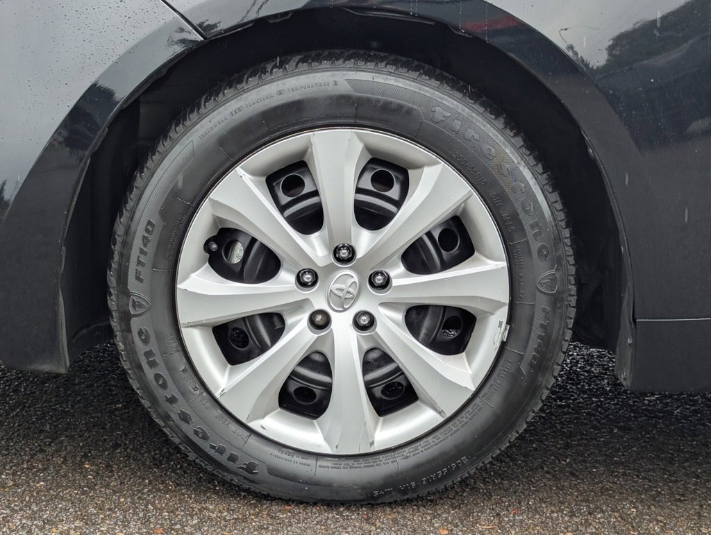 Used 2024 Toyota Corolla LE image 34