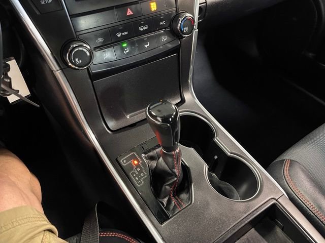 Used 2017 Toyota Camry SE FWD image 29