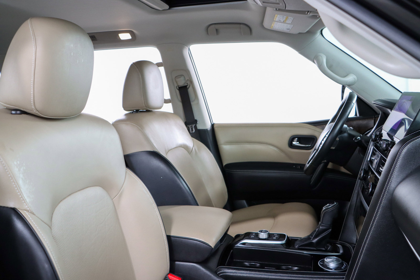 Used 2023 INFINITI QX80 Premium Select w/ Cargo Package image 30