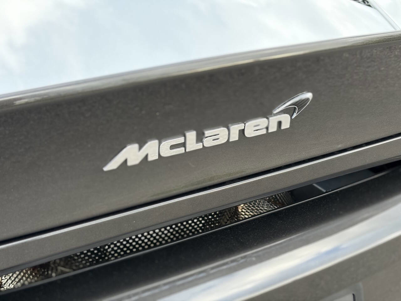 Used 2017 McLaren 570S RWD image 18