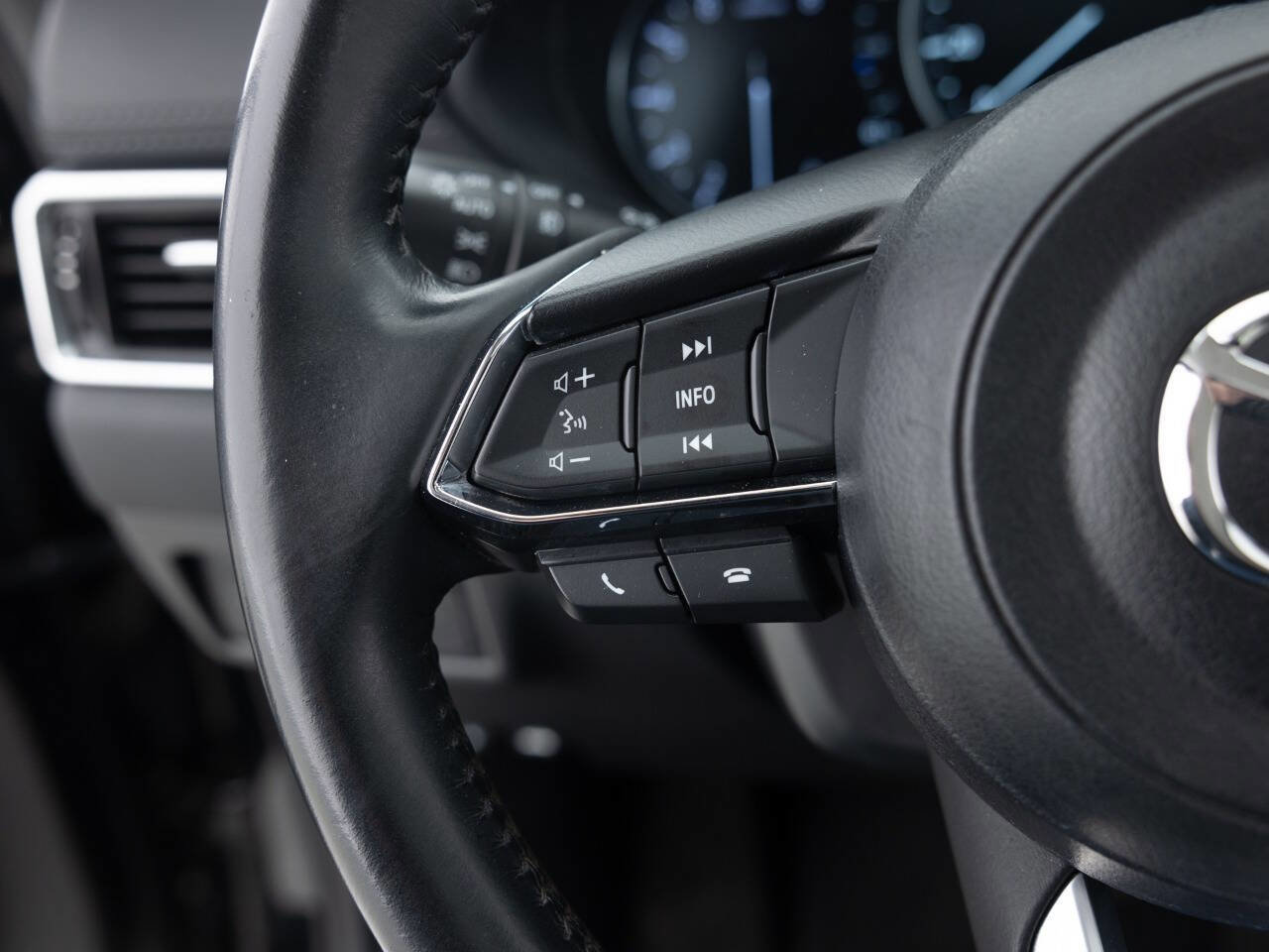 Used 2019 MAZDA CX-5 Grand Touring image 38