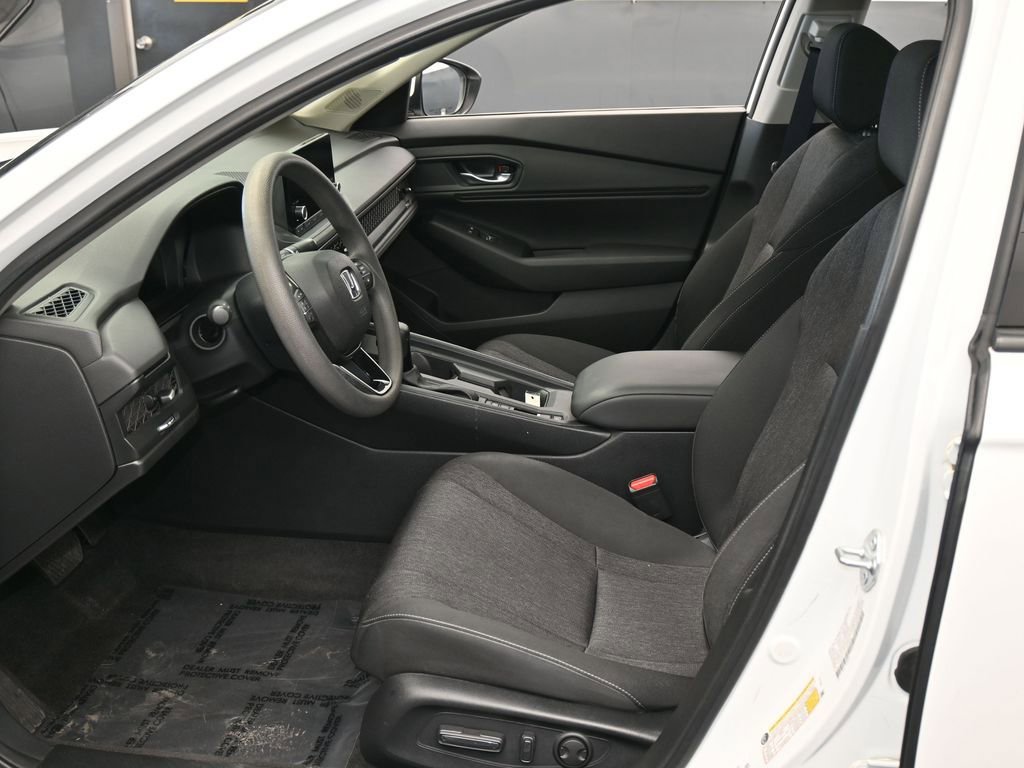 Used 2023 Honda Accord EX image 12