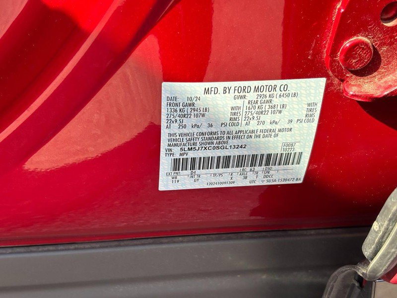 Used 2025 Lincoln Aviator Reserve w/ Equipment Group 201A AWD/4WD image 24