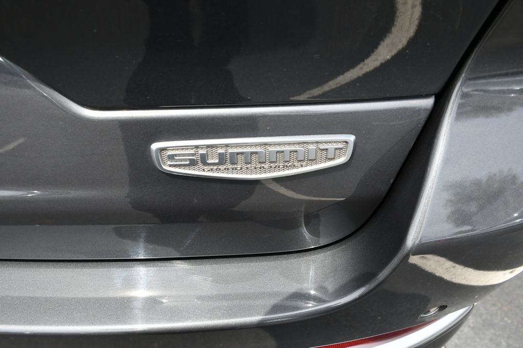 Used 2023 Jeep Grand Cherokee Summit AWD/4WD image 14